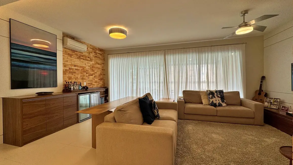 Foto 4 de Apartamento com 3 quartos à venda, 161m2 em Riviera de São Lourenço, Bertioga - SP