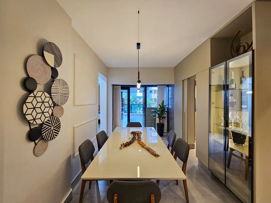 Foto 2 de Apartamento com 3 quartos à venda, 121m2 em Riviera de São Lourenço, Bertioga - SP