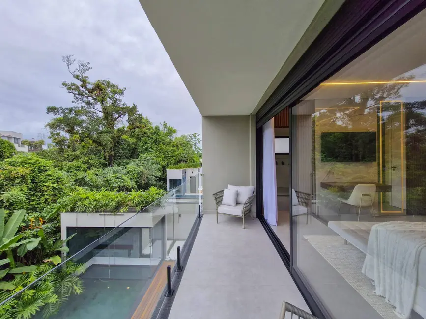 Foto 6 de Casa com 6 quartos à venda, 440m2 em Riviera de São Lourenço, Bertioga - SP