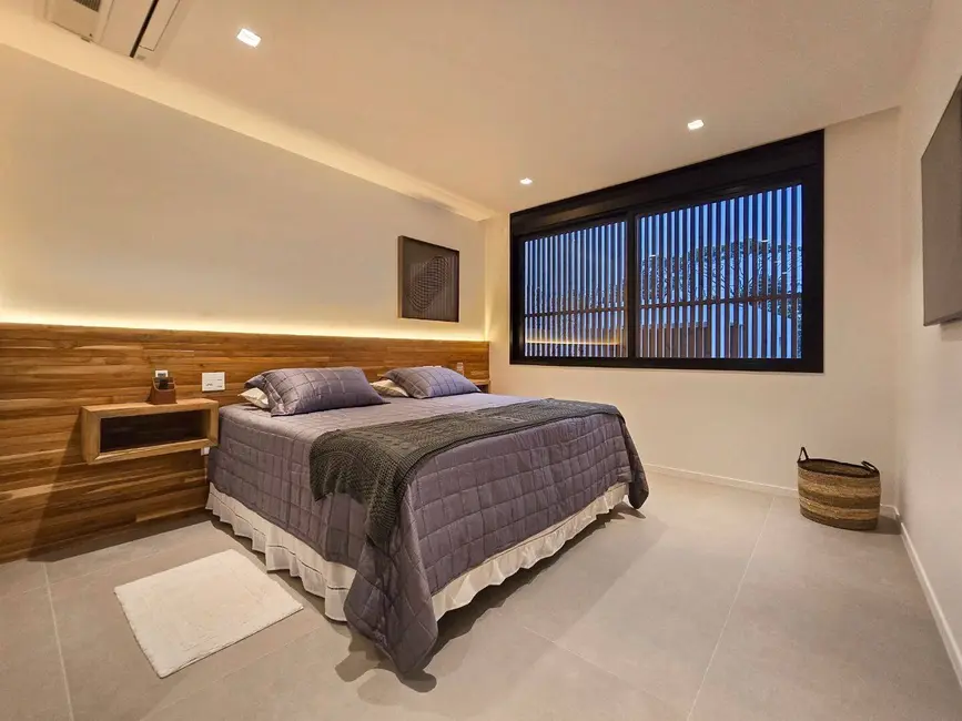 Foto 8 de Casa com 8 quartos à venda, 649m2 em Riviera de São Lourenço, Bertioga - SP