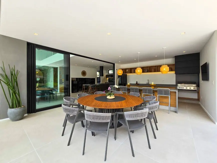 Foto 4 de Casa com 8 quartos à venda, 649m2 em Riviera de São Lourenço, Bertioga - SP