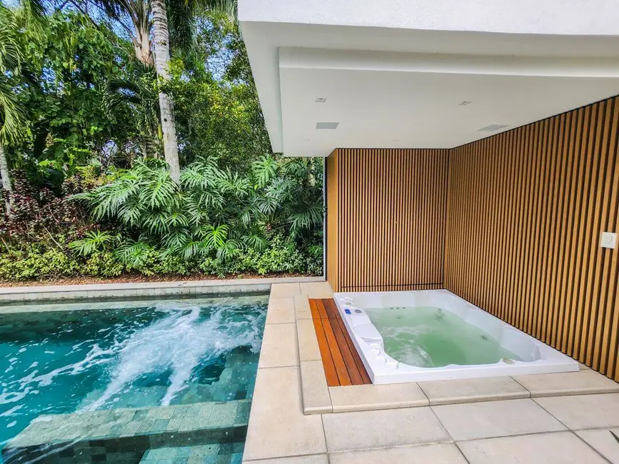 Foto 3 de Casa com 7 quartos à venda, 479m2 em Riviera de São Lourenço, Bertioga - SP