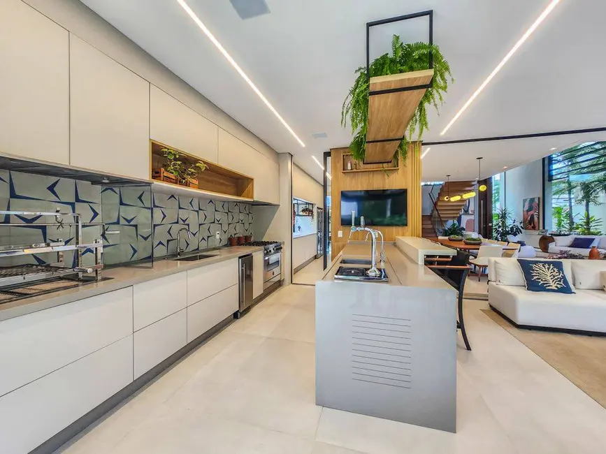 Foto 9 de Casa com 7 quartos à venda, 479m2 em Riviera de São Lourenço, Bertioga - SP