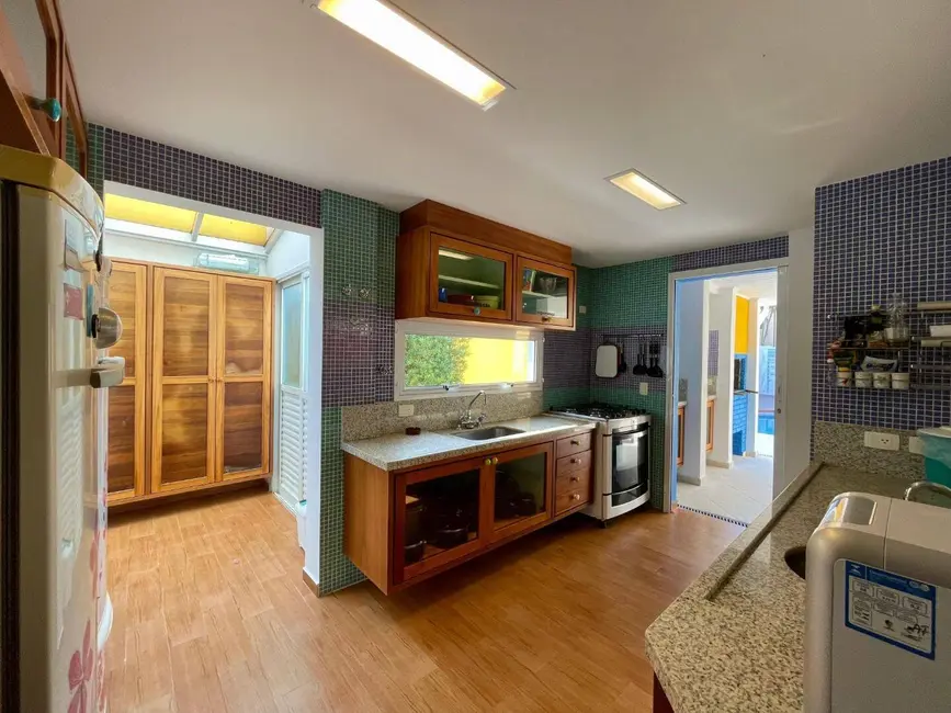 Foto 2 de Casa com 4 quartos à venda, 320m2 em Riviera de São Lourenço, Bertioga - SP