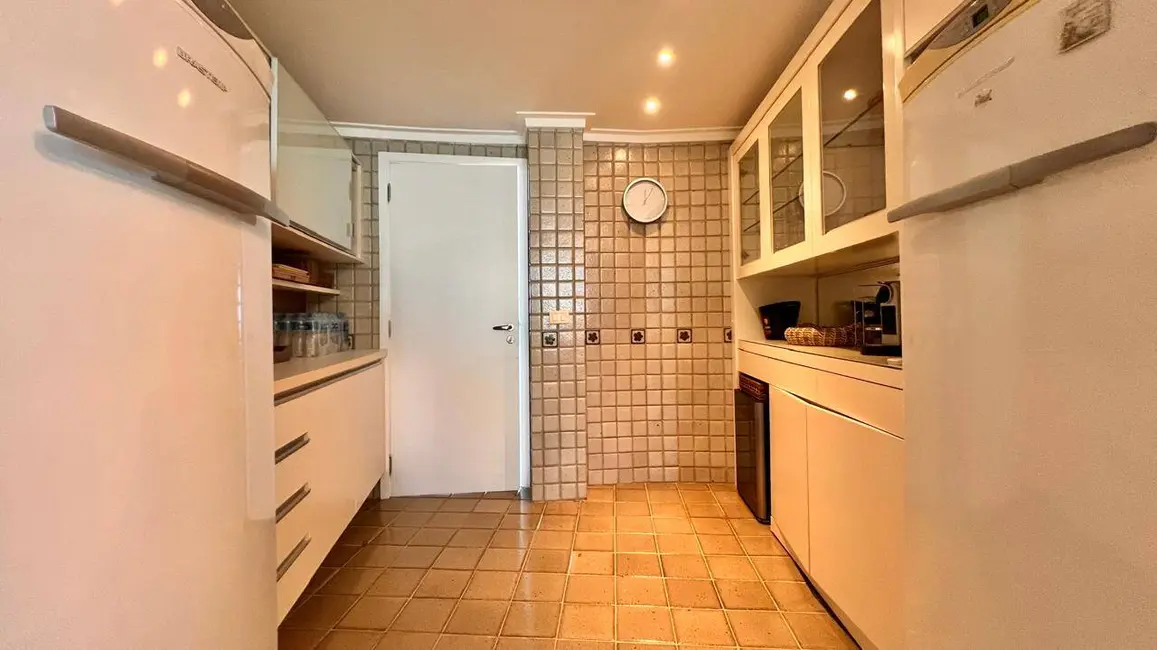 Foto 9 de Apartamento com 4 quartos à venda, 257m2 em Riviera de São Lourenço, Bertioga - SP