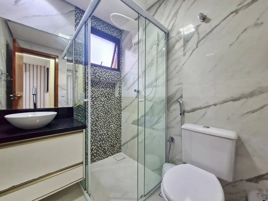 Apartamento com 2 quartos à venda, 61m2 em Riviera de São Lourenço, Bertioga - SP - imagem 9 Foto 9 de Apartamento com 2 quartos à venda, 61m2 em Riviera de São Lourenço, Bertioga - SP