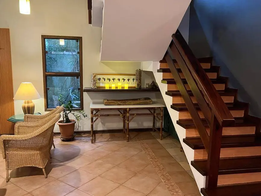 Foto 4 de Casa com 5 quartos à venda, 244m2 em Riviera de São Lourenço, Bertioga - SP
