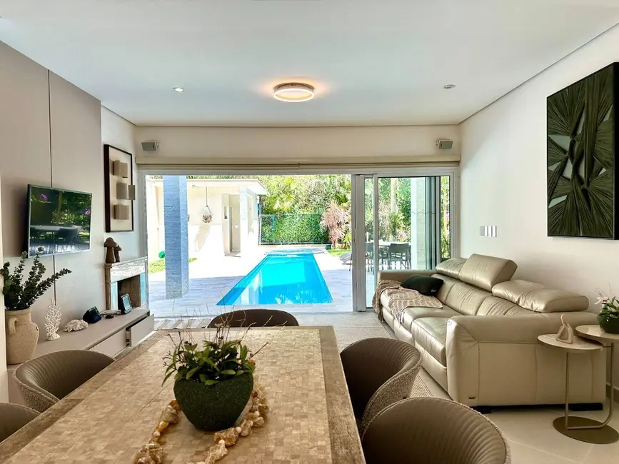 Casa com 4 quartos à venda, 269m2 em Riviera de São Lourenço, Bertioga - SP - imagem 2 Foto 2 de Casa com 4 quartos à venda, 269m2 em Riviera de São Lourenço, Bertioga - SP