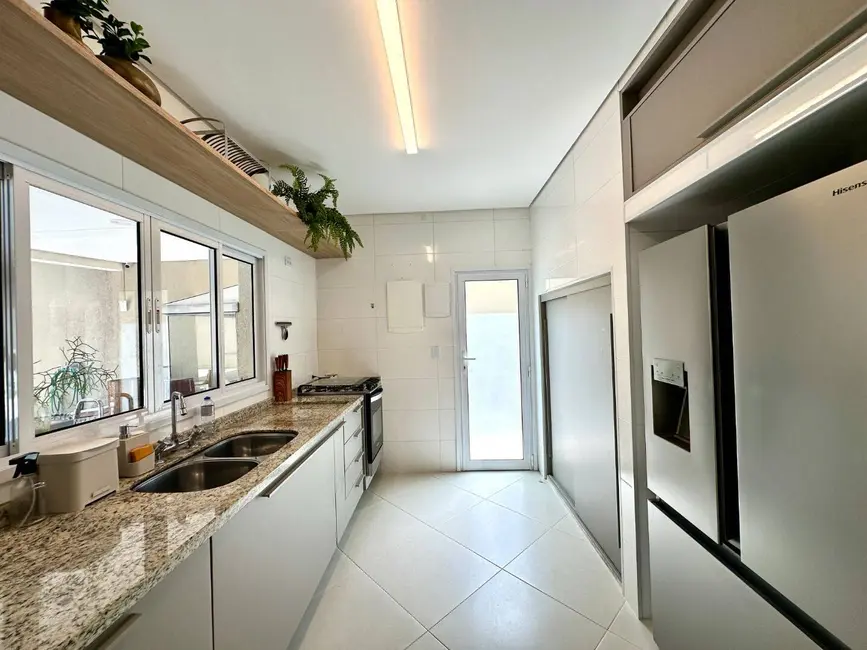 Casa com 4 quartos à venda, 269m2 em Riviera de São Lourenço, Bertioga - SP - imagem 8 Foto 8 de Casa com 4 quartos à venda, 269m2 em Riviera de São Lourenço, Bertioga - SP