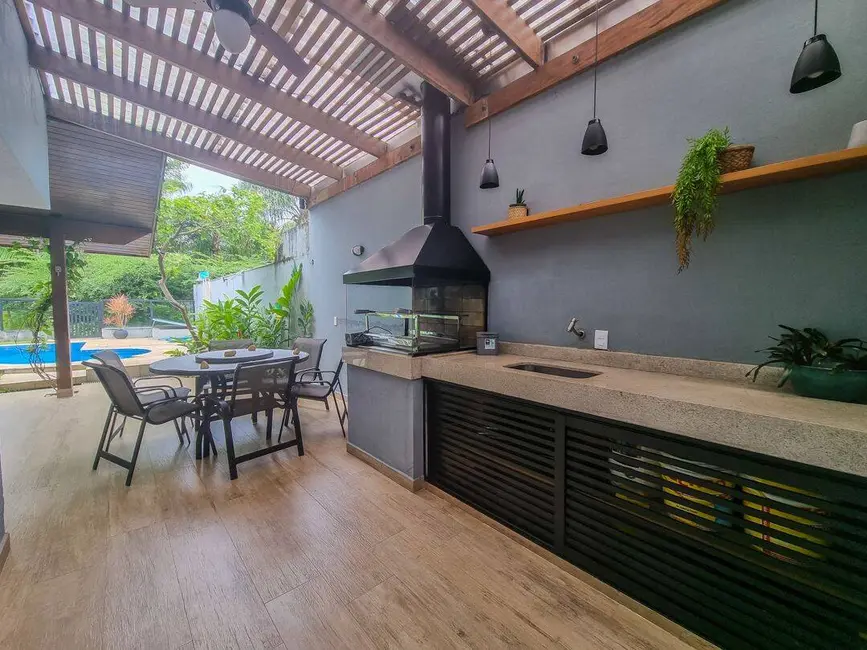 Foto 4 de Casa com 6 quartos à venda, 354m2 em Riviera de São Lourenço, Bertioga - SP