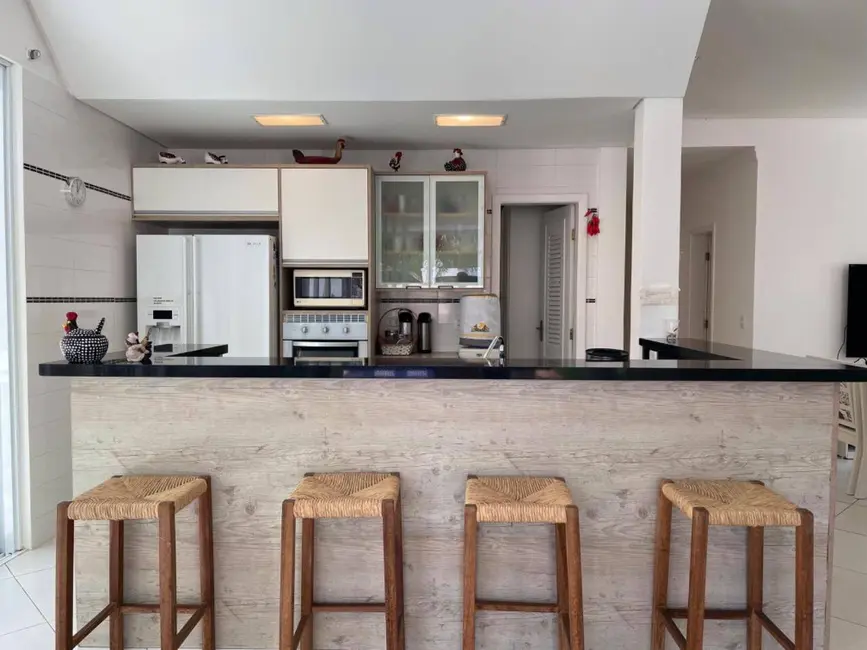 Casa com 4 quartos à venda, 277m2 em Riviera de São Lourenço, Bertioga - SP - imagem 8 Foto 8 de Casa com 4 quartos à venda, 277m2 em Riviera de São Lourenço, Bertioga - SP