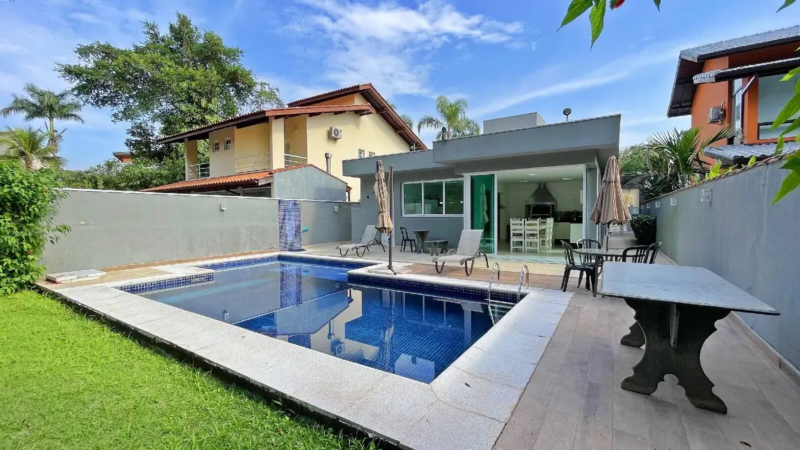 Casa com 3 quartos à venda, 312m2 em Riviera de São Lourenço, Bertioga - SP - imagem 1 Foto 1 de Casa com 3 quartos à venda, 312m2 em Riviera de São Lourenço, Bertioga - SP