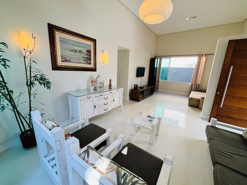 Casa com 3 quartos à venda, 312m2 em Riviera de São Lourenço, Bertioga - SP - imagem 6 Foto 6 de Casa com 3 quartos à venda, 312m2 em Riviera de São Lourenço, Bertioga - SP