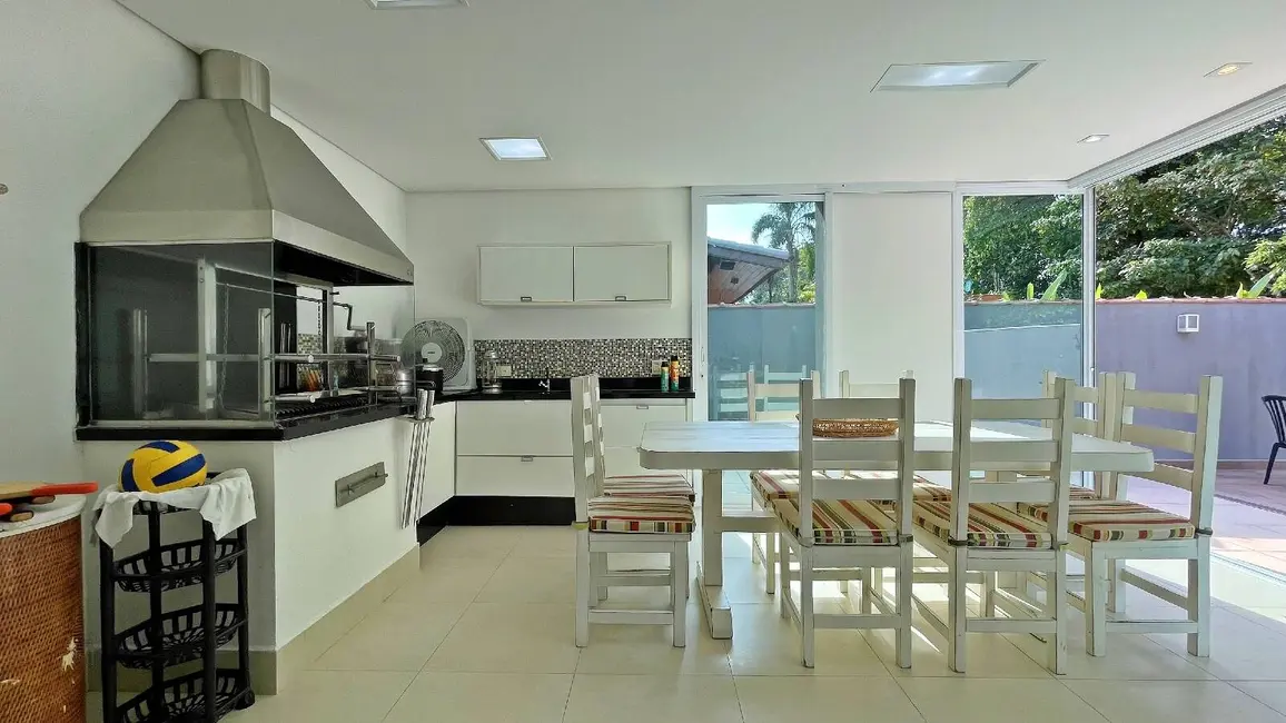 Casa com 3 quartos à venda, 312m2 em Riviera de São Lourenço, Bertioga - SP - imagem 9 Foto 9 de Casa com 3 quartos à venda, 312m2 em Riviera de São Lourenço, Bertioga - SP