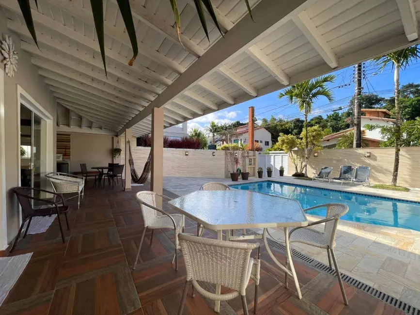 Foto 4 de Casa com 4 quartos à venda, 240m2 em Riviera de São Lourenço, Bertioga - SP
