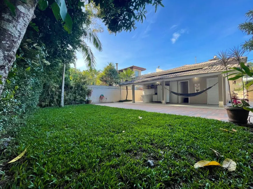 Foto 2 de Casa com 4 quartos à venda, 240m2 em Riviera de São Lourenço, Bertioga - SP