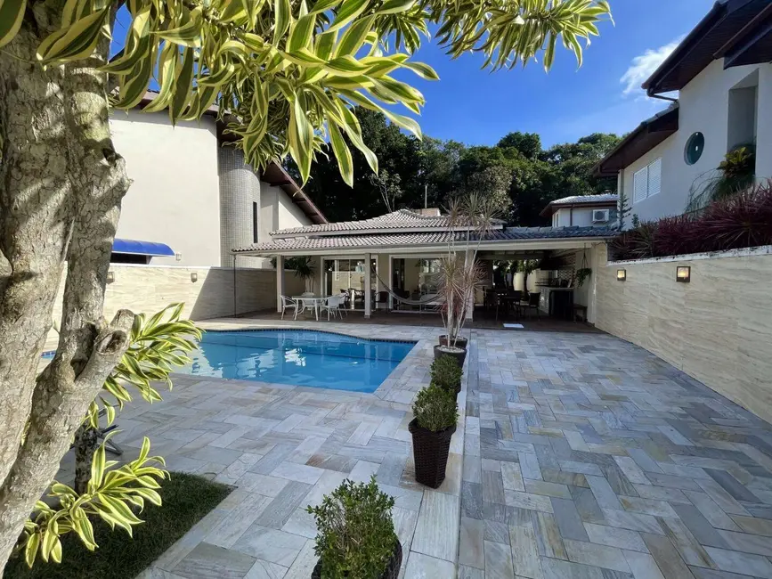 Foto 6 de Casa com 4 quartos à venda, 240m2 em Riviera de São Lourenço, Bertioga - SP