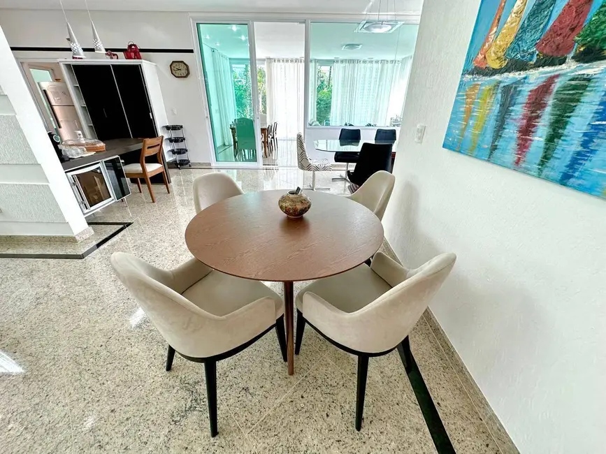 Casa com 7 quartos à venda, 443m2 em Riviera de São Lourenço, Bertioga - SP - imagem 4 Foto 4 de Casa com 7 quartos à venda, 443m2 em Riviera de São Lourenço, Bertioga - SP