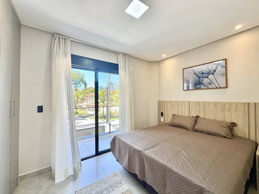 Foto 8 de Casa com 4 quartos à venda, 190m2 em Bertioga - SP