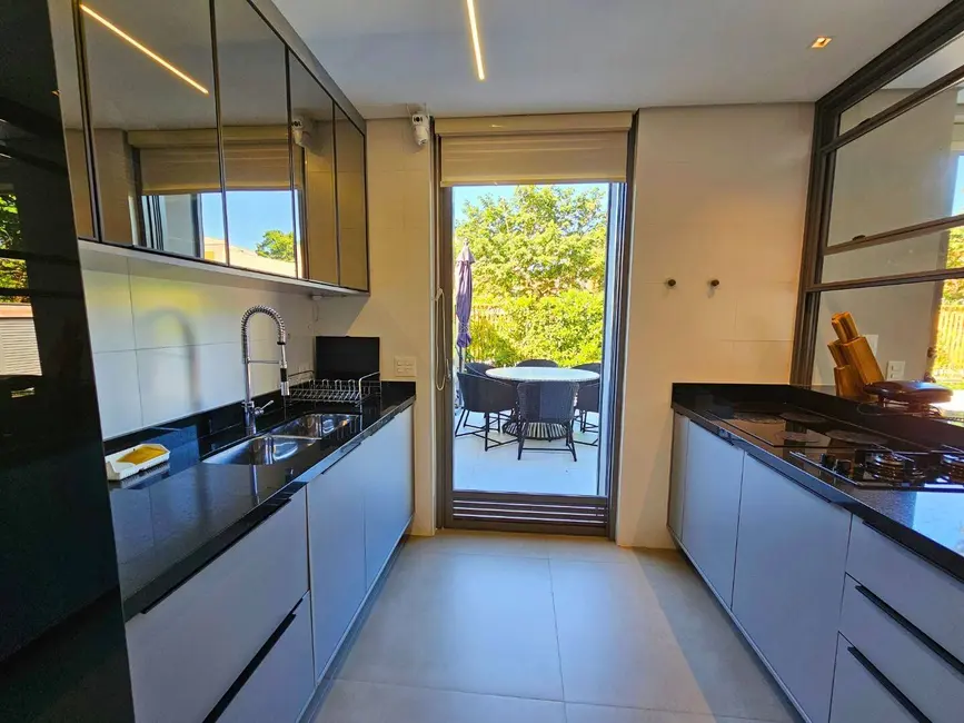 Foto 9 de Casa de Condomínio com 4 quartos à venda, 414m2 em Riviera de São Lourenço, Bertioga - SP