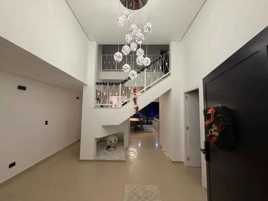 Foto 2 de Casa com 5 quartos à venda, 350m2 em Riviera de São Lourenço, Bertioga - SP