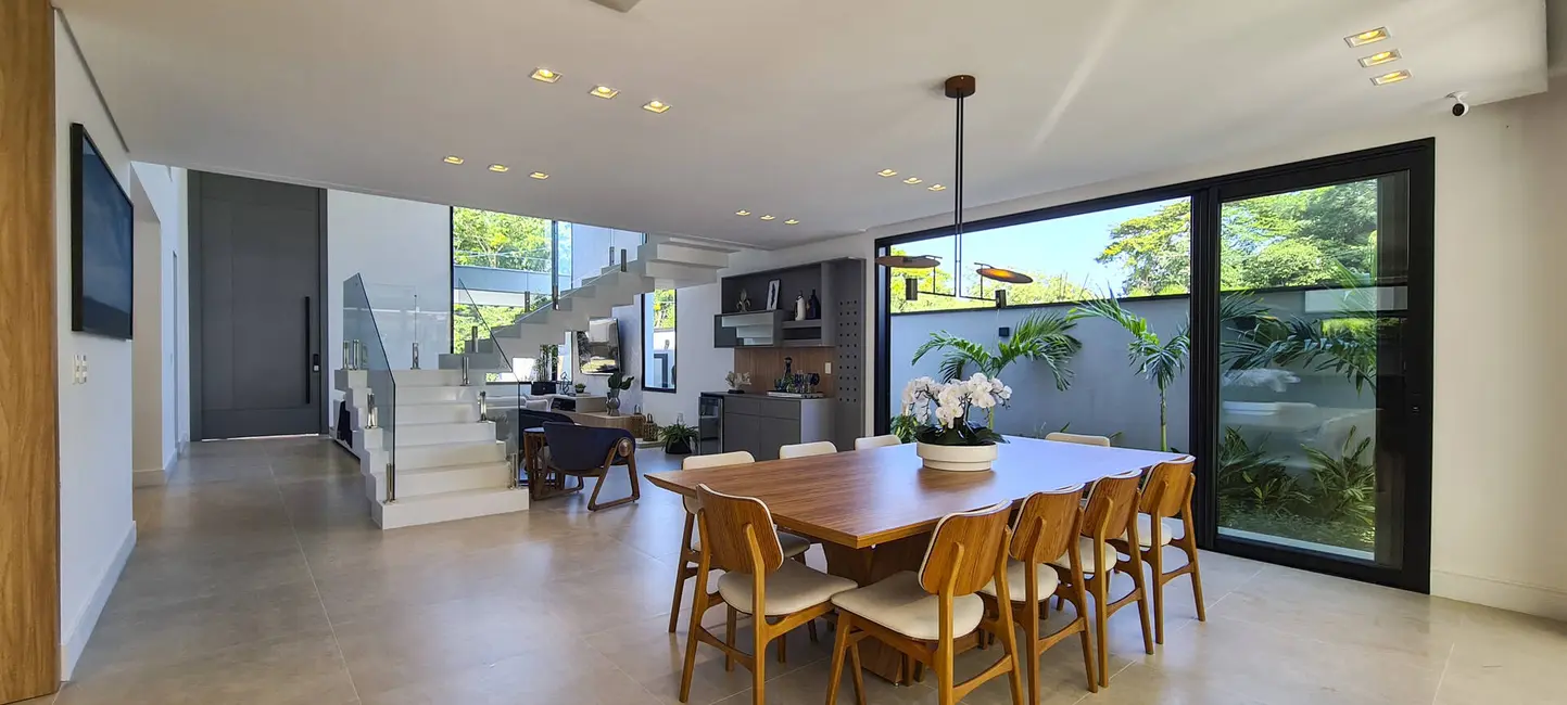Casa com 6 quartos à venda, 493m2 em Riviera de São Lourenço, Bertioga - SP - imagem 4 Foto 4 de Casa com 6 quartos à venda, 493m2 em Riviera de São Lourenço, Bertioga - SP