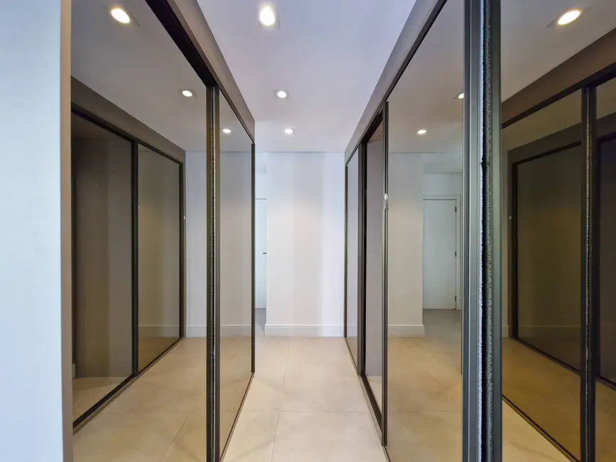 Casa com 7 quartos à venda, 594m2 em Riviera de São Lourenço, Bertioga - SP - imagem 9 Foto 9 de Casa com 7 quartos à venda, 594m2 em Riviera de São Lourenço, Bertioga - SP