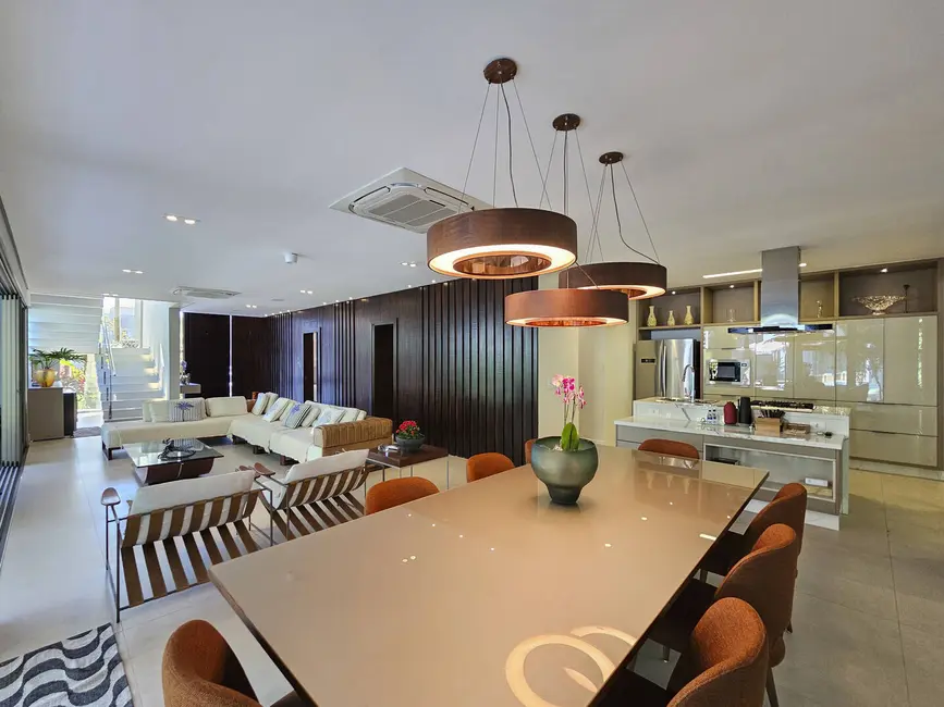 Casa com 7 quartos à venda, 594m2 em Riviera de São Lourenço, Bertioga - SP - imagem 6 Foto 6 de Casa com 7 quartos à venda, 594m2 em Riviera de São Lourenço, Bertioga - SP