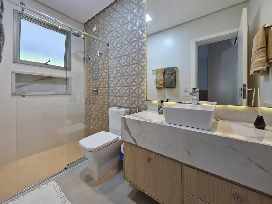 Casa com 7 quartos à venda, 594m2 em Riviera de São Lourenço, Bertioga - SP - imagem 4 Foto 4 de Casa com 7 quartos à venda, 594m2 em Riviera de São Lourenço, Bertioga - SP