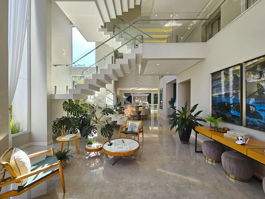 Casa com 6 quartos à venda, 556m2 em Riviera de São Lourenço, Bertioga - SP - imagem 5 Foto 5 de Casa com 6 quartos à venda, 556m2 em Riviera de São Lourenço, Bertioga - SP