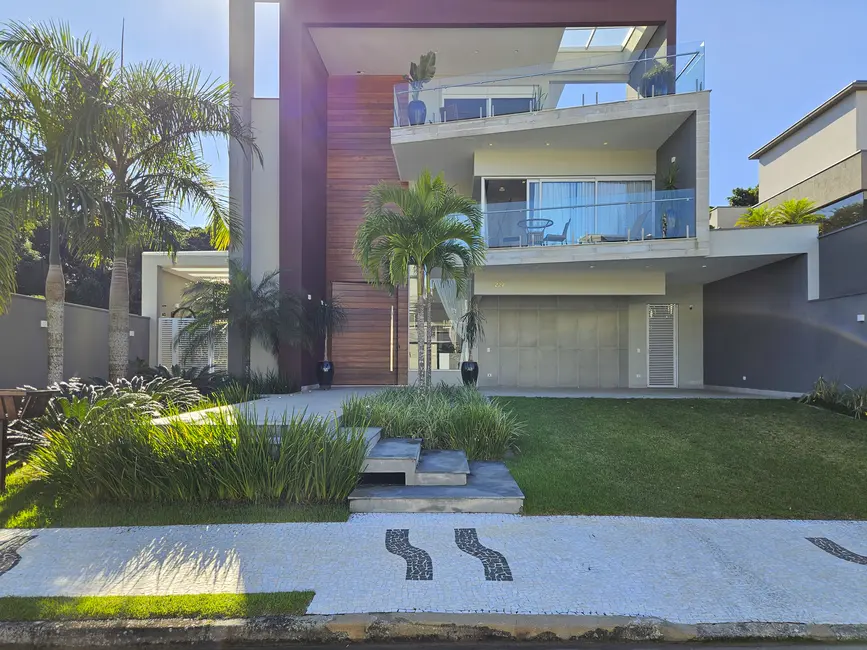 Casa com 6 quartos à venda, 556m2 em Riviera de São Lourenço, Bertioga - SP - imagem 2 Foto 2 de Casa com 6 quartos à venda, 556m2 em Riviera de São Lourenço, Bertioga - SP