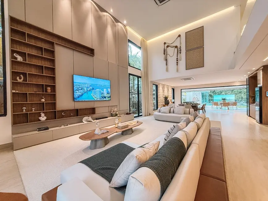 Foto 2 de Casa com 6 quartos à venda, 667m2 em Riviera de São Lourenço, Bertioga - SP