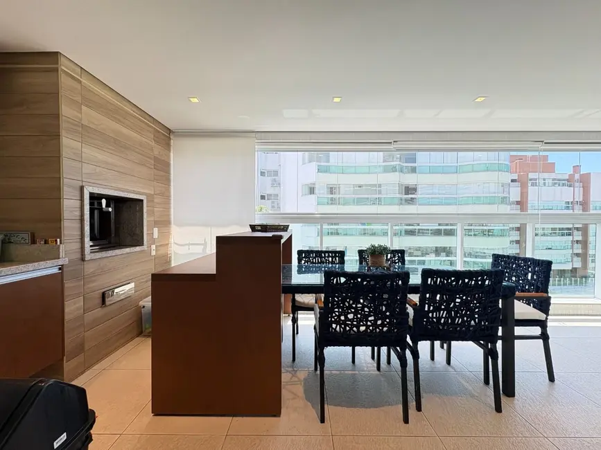 Foto 3 de Apartamento com 3 quartos à venda, 122m2 em Riviera de São Lourenço, Bertioga - SP