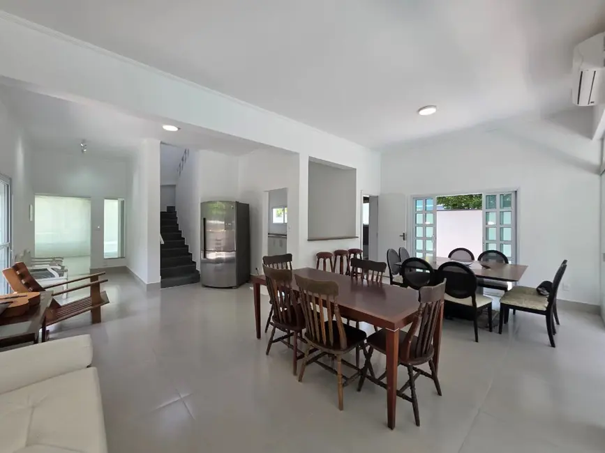 Foto 2 de Casa com 4 quartos à venda, 240m2 em Riviera de São Lourenço, Bertioga - SP