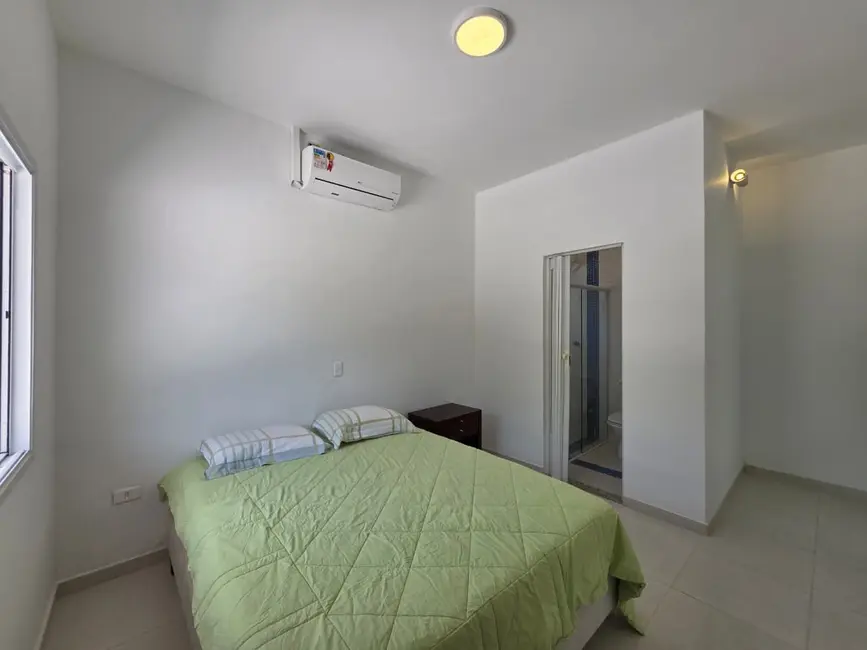 Foto 6 de Casa com 4 quartos à venda, 240m2 em Riviera de São Lourenço, Bertioga - SP