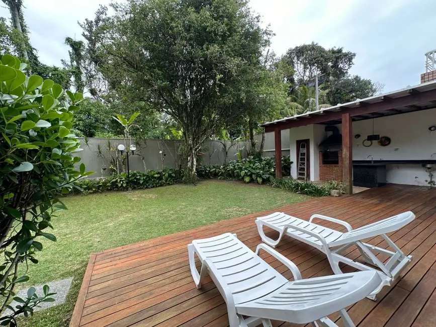 Foto 5 de Casa com 3 quartos à venda, 240m2 em Riviera de São Lourenço, Bertioga - SP