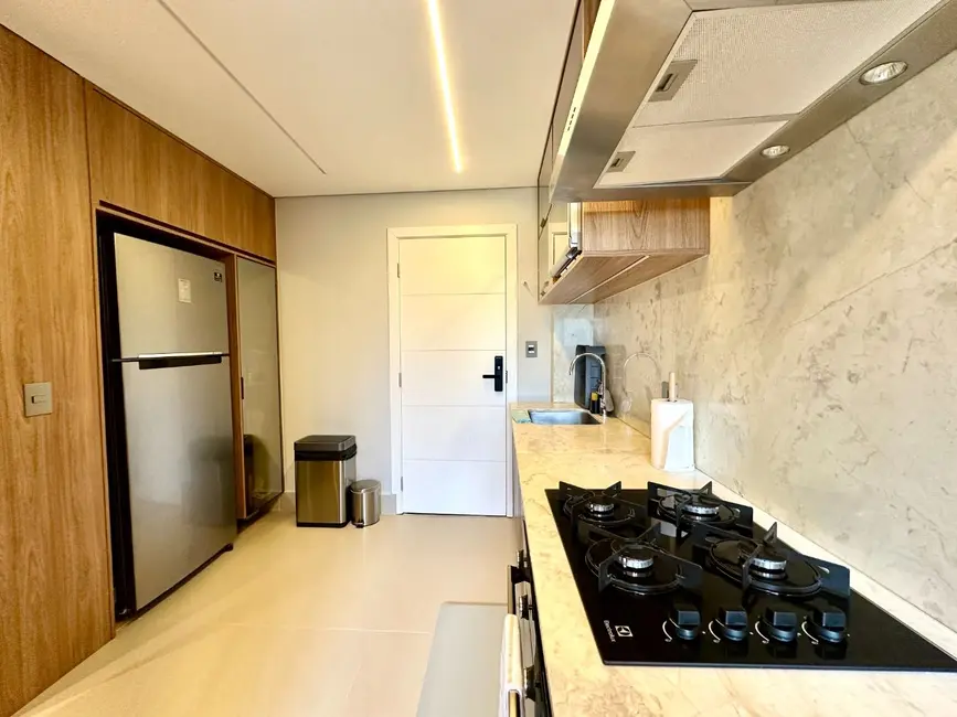 Foto 4 de Apartamento com 3 quartos à venda, 209m2 em Riviera de São Lourenço, Bertioga - SP