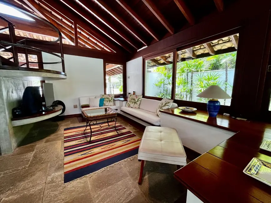 Foto 4 de Casa com 5 quartos à venda, 300m2 em Riviera de São Lourenço, Bertioga - SP