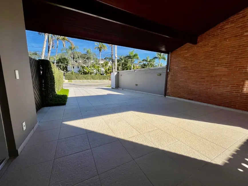 Foto 3 de Casa com 3 quartos à venda, 299m2 em Riviera de São Lourenço, Bertioga - SP