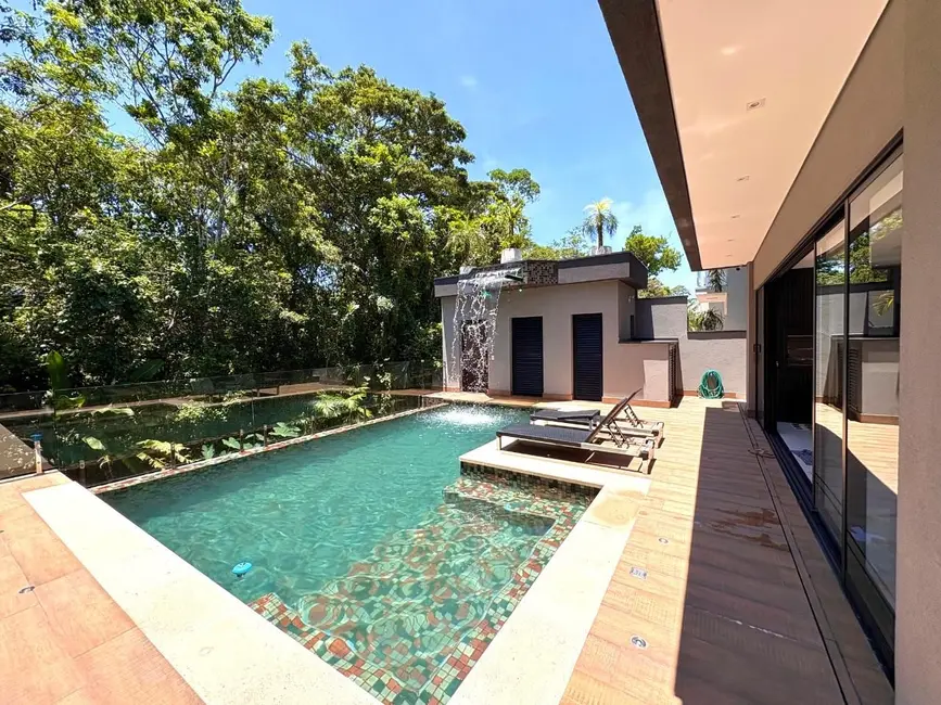 Foto 3 de Casa com 5 quartos à venda, 360m2 em Riviera de São Lourenço, Bertioga - SP