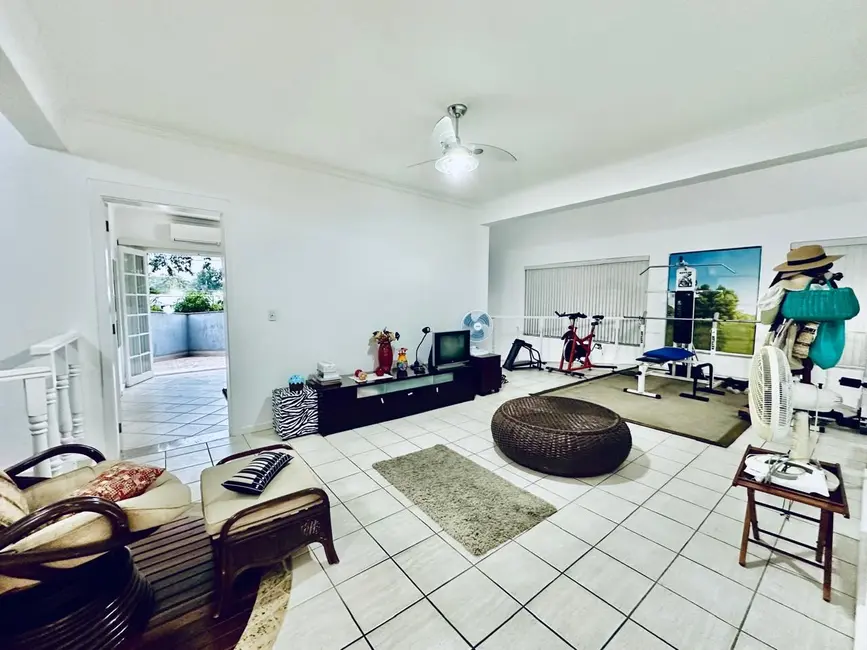 Foto 1 de Casa com 4 quartos à venda, 286m2 em Riviera de São Lourenço, Bertioga - SP