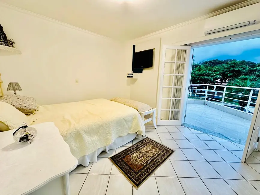 Foto 9 de Casa com 4 quartos à venda, 286m2 em Riviera de São Lourenço, Bertioga - SP