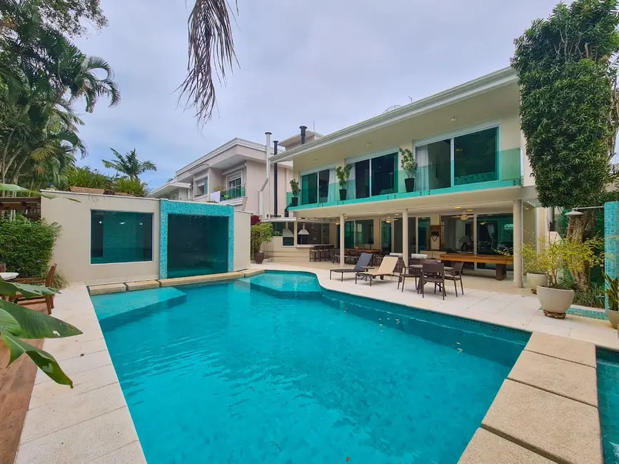 Foto 2 de Casa com 4 quartos à venda, 380m2 em Riviera de São Lourenço, Bertioga - SP