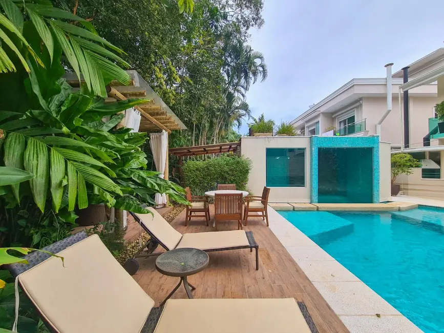 Foto 4 de Casa com 4 quartos à venda, 380m2 em Riviera de São Lourenço, Bertioga - SP