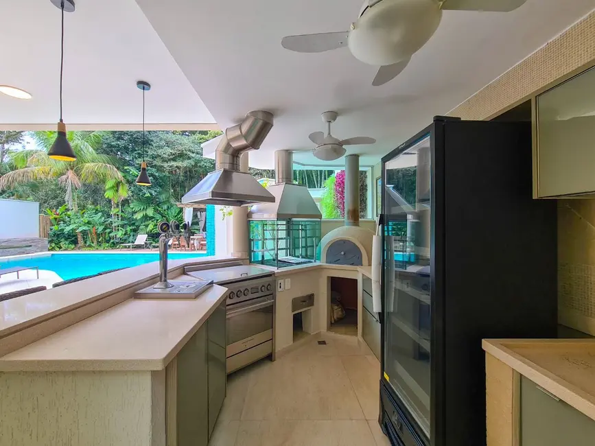 Foto 5 de Casa com 4 quartos à venda, 380m2 em Riviera de São Lourenço, Bertioga - SP