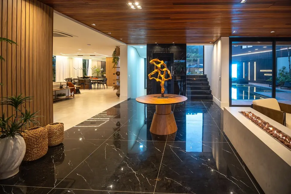 Foto 9 de Casa com 7 quartos à venda, 1389m2 em Riviera de São Lourenço, Bertioga - SP