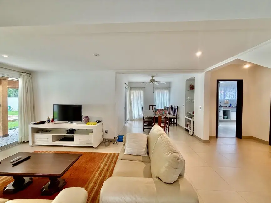 Foto 6 de Casa com 4 quartos à venda, 249m2 em Bertioga - SP