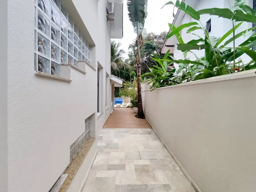 Foto 8 de Casa com 4 quartos à venda, 244m2 em Riviera de São Lourenço, Bertioga - SP