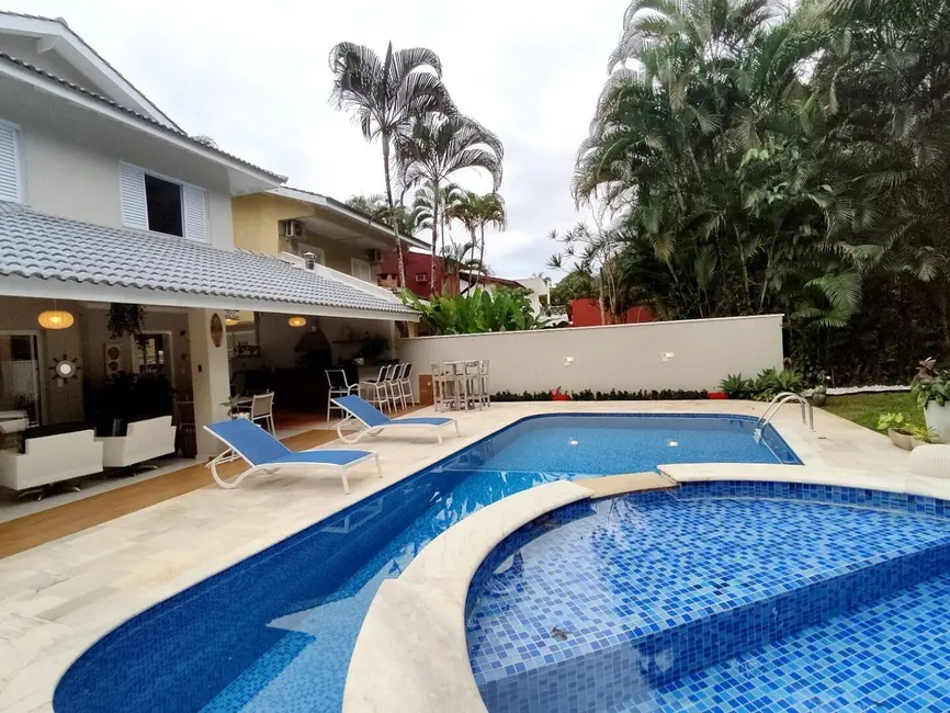 Foto 3 de Casa com 4 quartos à venda, 244m2 em Riviera de São Lourenço, Bertioga - SP