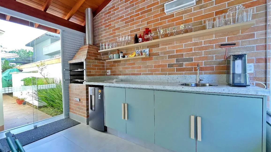 Casa com 4 quartos à venda, 300m2 em Riviera de São Lourenço, Bertioga - SP - imagem 7 Foto 7 de Casa com 4 quartos à venda, 300m2 em Riviera de São Lourenço, Bertioga - SP